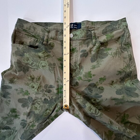 GAP Factory High Rise Print Barrel Jeans Green Floral | Size 16R | 33 | EUC - Picture 6 of 14